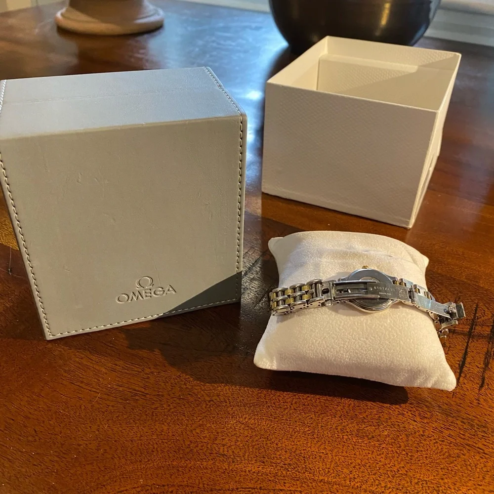 Omega Deville Women’s two tone stainless steel and 18k gold watch 1994 - Picture 9 of 16